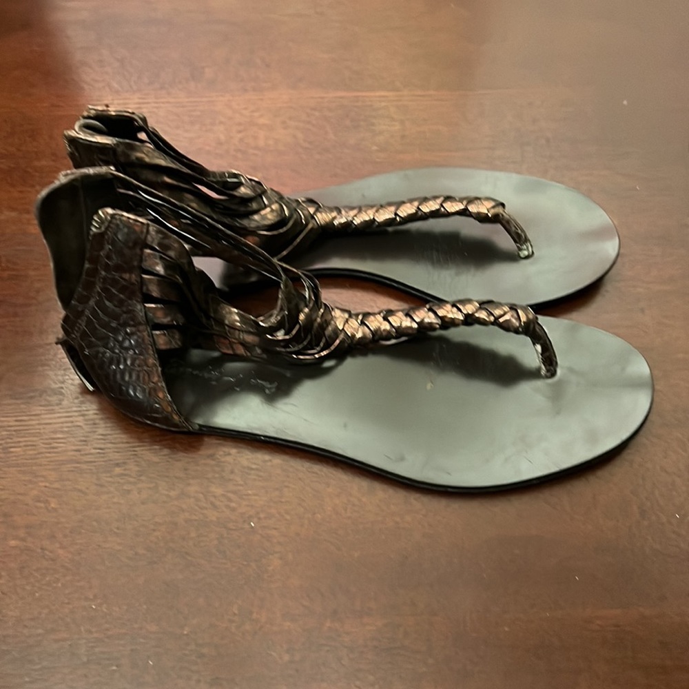 Elizabeth & James sandals - Picture 2 of 11